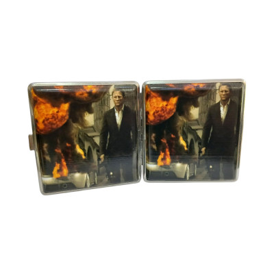 Μεταλλικη ταμπακιερα θεμα JAMES BOND 10χ10x1,5cm 43330-1 Μεταλλικη ταμπακιερα θεμα JAMES BOND 10χ10x1,5cm 43330-1