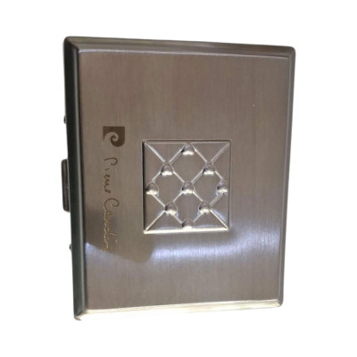 Μεταλλικη ταμπακιερα PIERRE CARDIN ασημι 9χ8x2cm 99202-100 Μεταλλικη ταμπακιερα PIERRE CARDIN ασημι 9χ8x2cm 99202-100