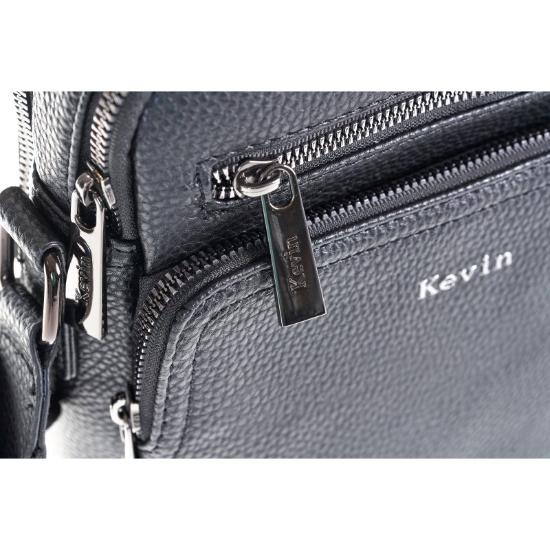 Ανδρική Τσάντα Ώμου Kevin Jeans Μαύρη από Eco Leather με Πολλαπλές Θήκες IZA303-5571-black Ανδρική Τσάντα Ώμου Kevin Jeans Μαύρη από Eco Leather με Πολλαπλές Θήκες IZA303-5571-black